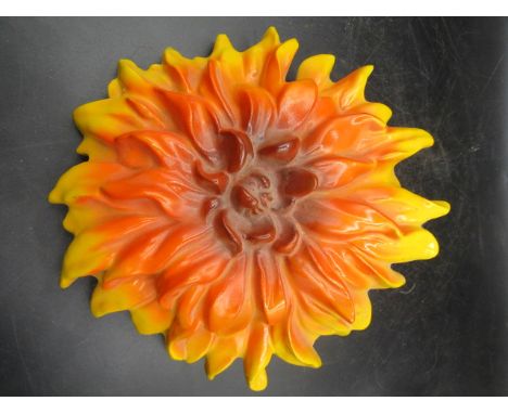 Ditmar Urbach Czech Dahlia ceramic wall pocket 25x25cm