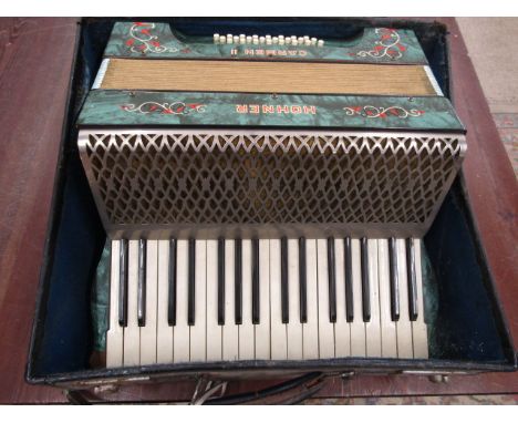 Hohner Carmen 2 accordion&nbsp;
