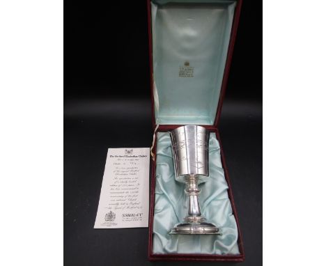 Silver hallmarked - London Garrard &amp; Co 1972 'The Hertford Elizabethan Chalice' ltd edition 734/1300, in presentation box