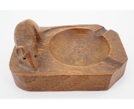 A Robert "Mouseman" Thompson carved oak ashtray, 10 x 8 x 5 cm high  