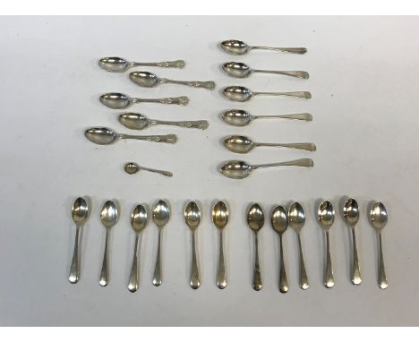 A set of five King's pattern silver teaspoons (by Emile Viner, Sheffield 1964), a set of five Old English pattern silver teas