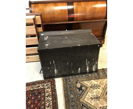 A circa 1920's vintage Finnegan's car trunk bearing various labels to the interior, 104 cm wide x 62 cm deep x 59 cm high