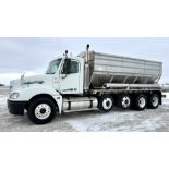 2005 Freightliner Columbia CL-120