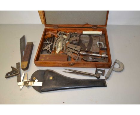 Box of various small woodworking tools, calipers, measures etc