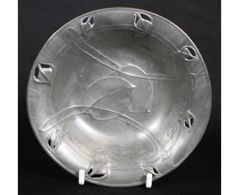 Vintage Tudric pewter dressing table bowl pierced and embossed decoration, marked to base and # 0546, (diameter 12.5cm approx