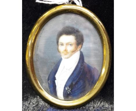 Antique hand painted portrait miniature of a gentleman in an oval frame, signed, 6.5cm frame approx.