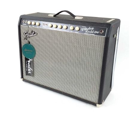 Fender Custom Vibrolux Reverb-Amp guitar amplifier, made in USA, ser. no. AB029402