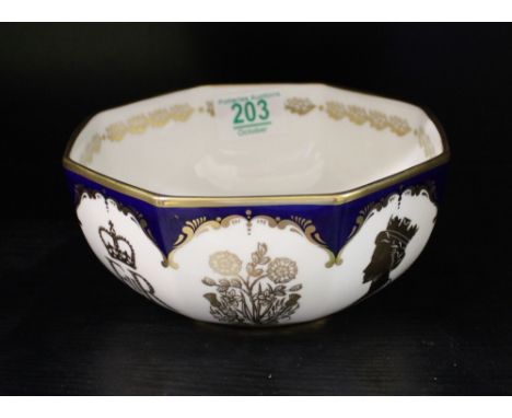Royal Worcester Commemorative Bowl: diameter 17cm, boxed 