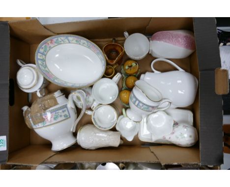 A mixed collection of items to include: Royal Grafton Sumatra patterned Tea Service &amp; Bowl, Shelley , Wedgwood etc 