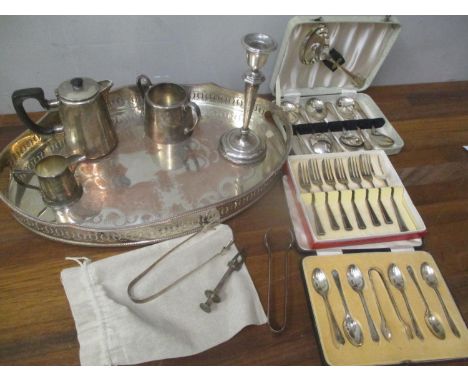 Silver and silver plate to include a set of six silver teaspoons, a silver plated tray flatware and tableware 