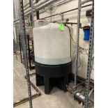 Poly liquid tank , 300 gallon capacity , 52 in dia x 72 in hgt