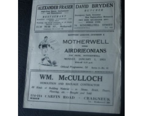 1950-51 MOTHERWELL V AIRDRIEONIANS&nbsp;
Scottish League 1st January 1951 gate fold syle programme im good condition for age 