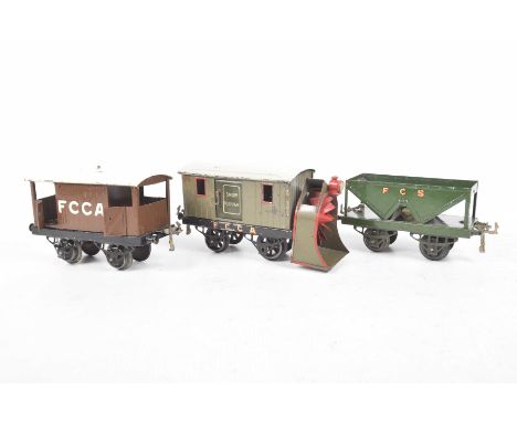 Three unboxed Hornby '0' gauge Argentine Export itemsComprising 'FCCA' break van, with white lettering to sides, FCCA snow pl