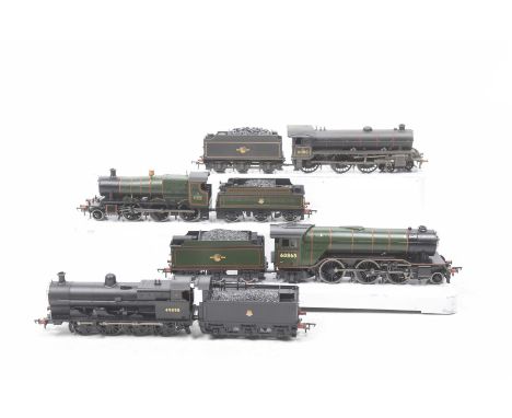 Four boxed Bachmann '00' gauge locomotives and tendersComprising  31-475 class G2A 0-8-0 locomotive 49395 with six wheel tend