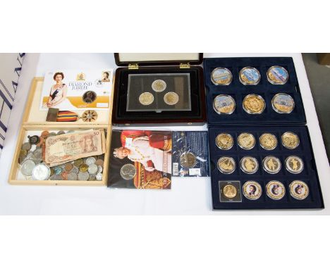 The Iconic Numisproof London collection of 6 Gold plated medallions with 4 certificates, box of 12 Gold plated and gilt ename