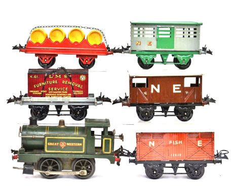 Hornby: A collection of Hornby Series 'O' Gauge part train set to include; A Hornby 'O' Gauge No.1 Tank Engine "Great Western