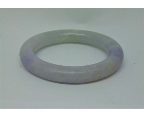 Lavender jadeite bangle, 7cm diameter max 