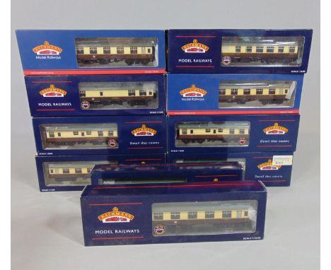 10 Bachmann Branchline boxed coaches, all BR Mk 1 in chocoloate/cream livery including restaurant and first class coaches (10