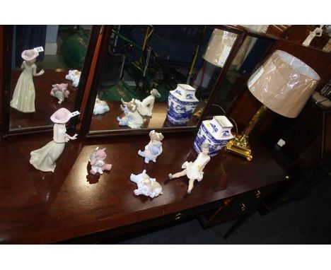 Various Nao figures, lamp etc.