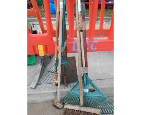 A quantity of garden tools , COLLECT ONLY.