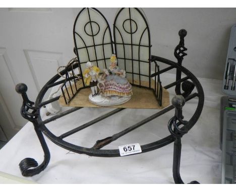 A metal stand and a light, COLLECT ONLY.