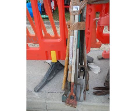 A quantity of garden tools , COLLECT ONLY.