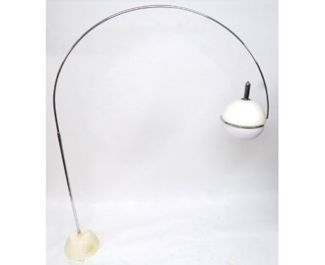 A MID 20TH CENTURY FABIO LENCI FOR GUZZINI "FOCUS" ARC LAMP with opaque spherical shade suspended from chrome arc support ter
