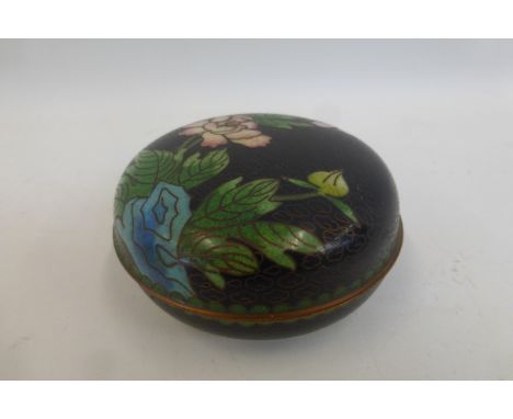 A Chinese cloisonné lidded trinket pot decorated with flowers, diameter 3 1/4".