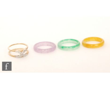 A 9ct hallmarked interchangeable, ring the 9ct borders with plain nephrite, rose quartz and yellow agate shanks, ring size N.