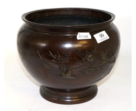 Japanese Meiji Period bronze jardiniere, decorated with flowers and trees  