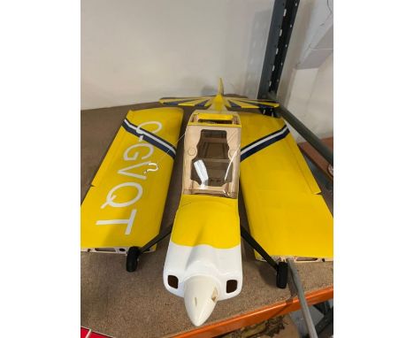 A yellow model plane G-G107 (115cm x 160cm)