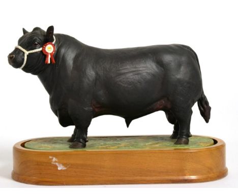Royal Worcester Aberdeen Angus Bull ''Newhouse Jewlian Eric'', model No. RW3697 by Doris Lindner, on wooden plinth