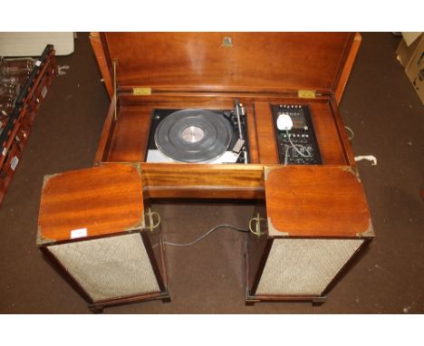 A GARRARD SP25 MK 1V DYNATRON RECORD PLAYER AND SPEAKERS IN CAMPAIGN STYLE FITTED CASE 