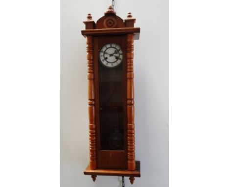 Vienna regulator wall clock - A mahogany cased wall clock with 19th century movement and white enamel dial and Roman numerals