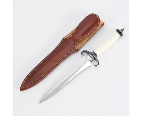 Willey Rigney (American, 20th/21st c). Art dagger / knife with a double-edged mirror polished blade and ricasso and a blue mi