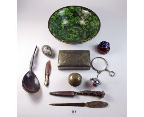 A green cloisonne enamel bowl and various brass and collectable items
