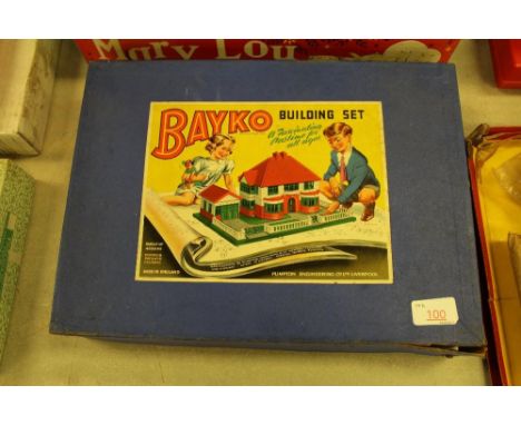 Boxed Bayko building set