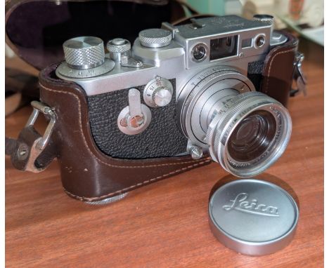 Leica IIIG vintage camera with Ernst Leitz GmbH Wetzlar Elmar F-5 1:2.8 Nr1626592.