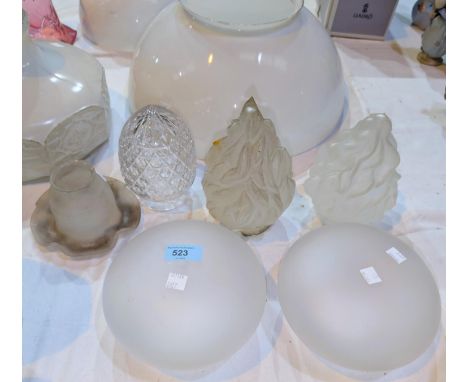 2 flame effect light shades and 4 others.