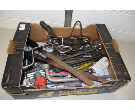 WORKSHOP TOOLS TO INCLUDE RATCHETING OPEN END SPANNERS, VARIOUS SNAP-ON SPANNERS, RING SPANNERS, SNAP-ON COMBINATION SPANNERS