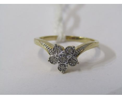 9CT YELLOW GOLD DIAMOND CLUSTER RING, in the form of a daisy, size K 