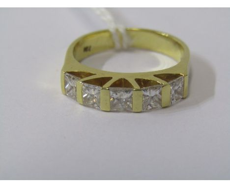 18ct YELLOW GOLD HEAVY 5 STONE DIAMOND HALF ETERNITY STYLE RING, 5 well matched princess cut diamonds totalling approx 2ct in