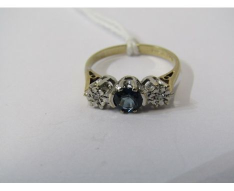 9ct YELLOW GOLD 3 STONE SAPPHIRE &amp; DIAMOND RING, principal round brilliant cut sapphire of good colour with accent brilli