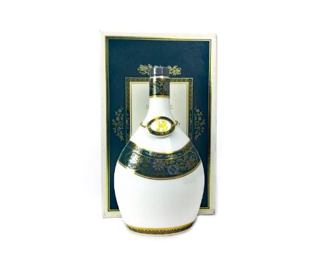 J&amp;B 20 YEARS OLD Blended Scotch Whisky 75cl, 43% volume, in box with stopper.