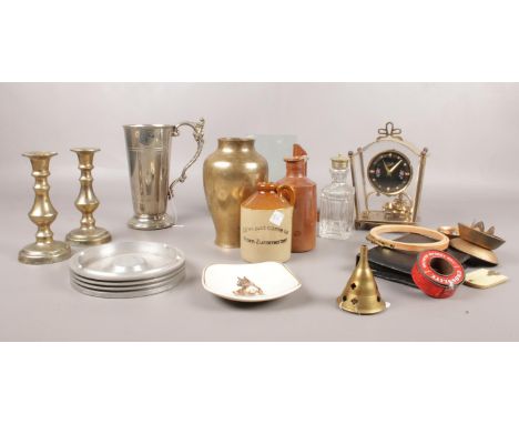 A group of collectables. Silver plated tankard, Bourne Denby stoneware inkwell, brass candlesticks examples etc.  