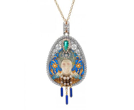 MASRIERA Y CARRERAS pendant; Barcelona, 40-50s.In white gold, pliquè-a-jour enamels, diamonds, emerald and ivory.Signed.Measu