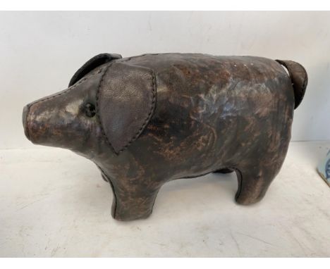 Small leather model of a pig 