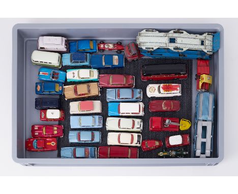 A collection of 34 assorted Corgi Toys diecast models, loose (34).