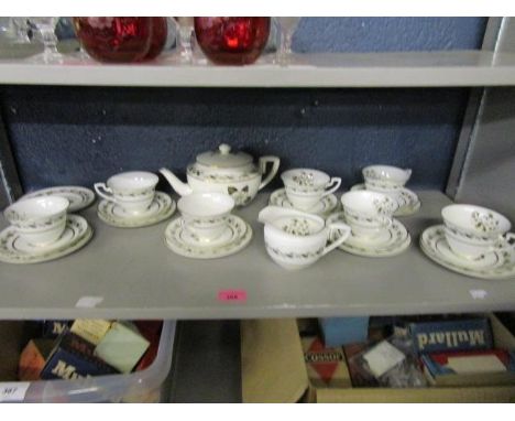 A Royal Worcester Bernina part tea set, comprising 25 pieces 