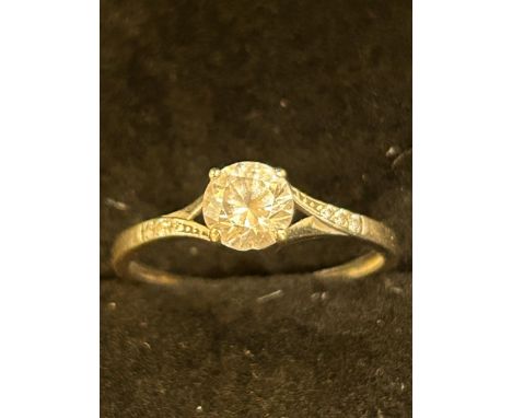 9ct Gold white ring set with large white stone Size R 